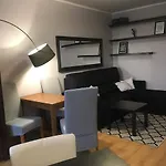 아파트 Nad Jeziorkiem 바르샤바