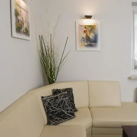 Nad Jeziorkiem Апартаменты *