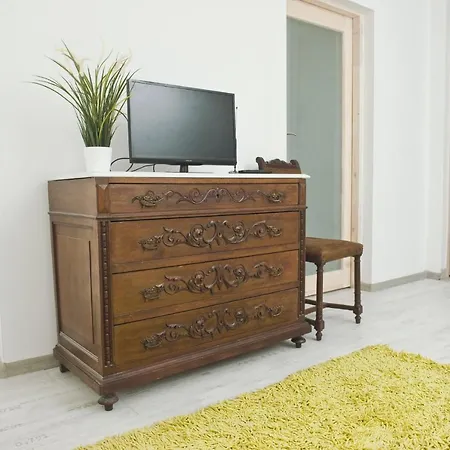 Nad Jeziorkiem Apartment Warsaw