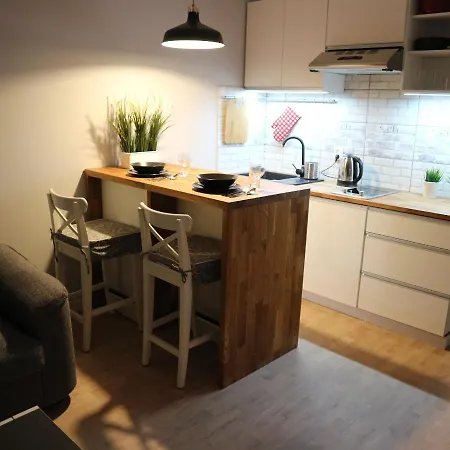 Nad Jeziorkiem Apartment *
