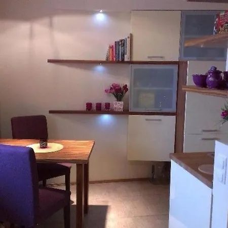 Nad Jeziorkiem Apartment