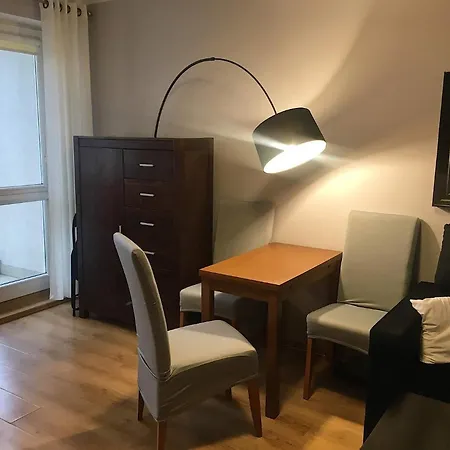 Nad Jeziorkiem Apartment Warsaw