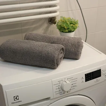 Nad Jeziorkiem Apartment Warsaw