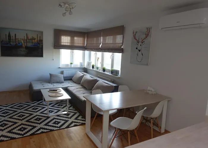 Nad Jeziorkiem Lejlighed Warszawa