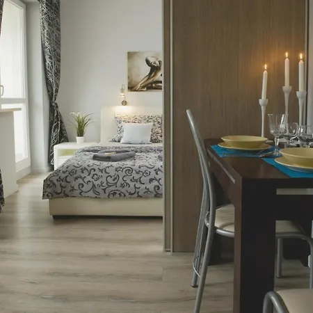 Nad Jeziorkiem Apartman Varsó
