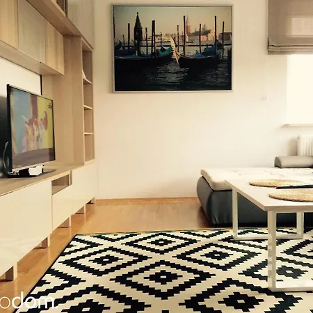 Nad Jeziorkiem Apartman Varsó