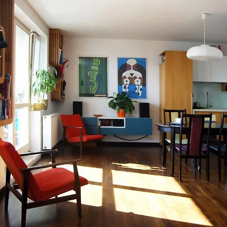 Apartman Nad Jeziorkiem Varsó